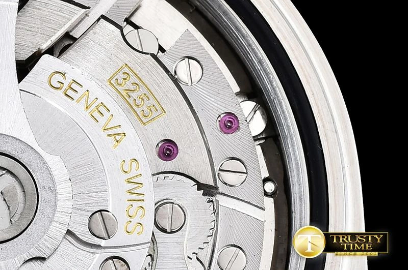 RDD0207F – DayDate Compact 677