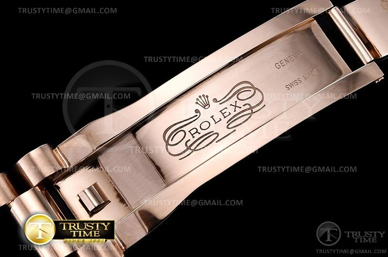 RDD0219E – DayDate 36mm RelaxedFit 695