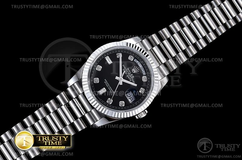 RDD0220E – DayDate 36mm Functional 700