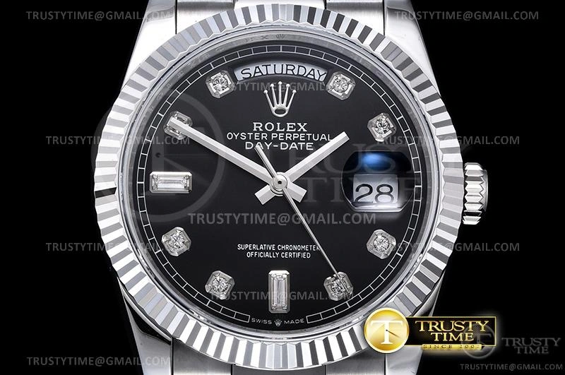 RDD0220E – DayDate 36mm Functional 700