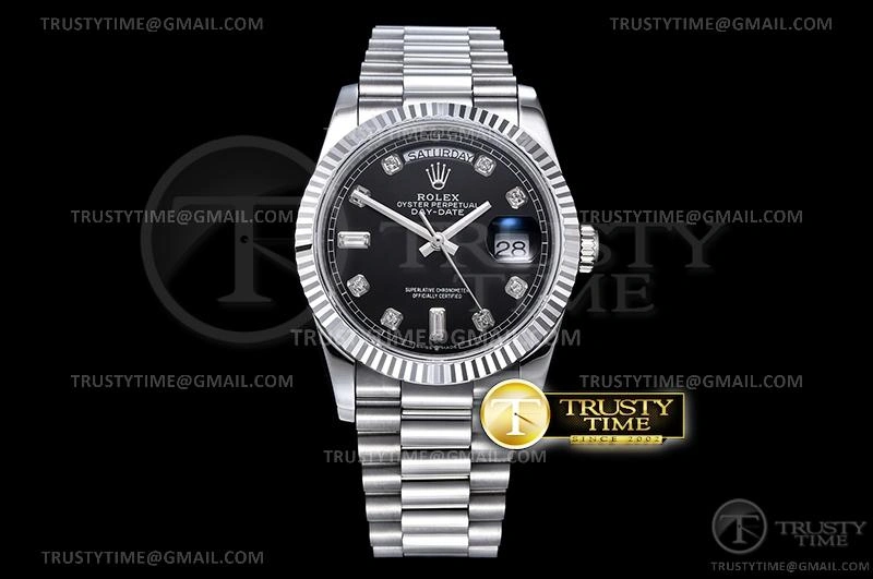 RDD0220E – DayDate 36mm Functional 700