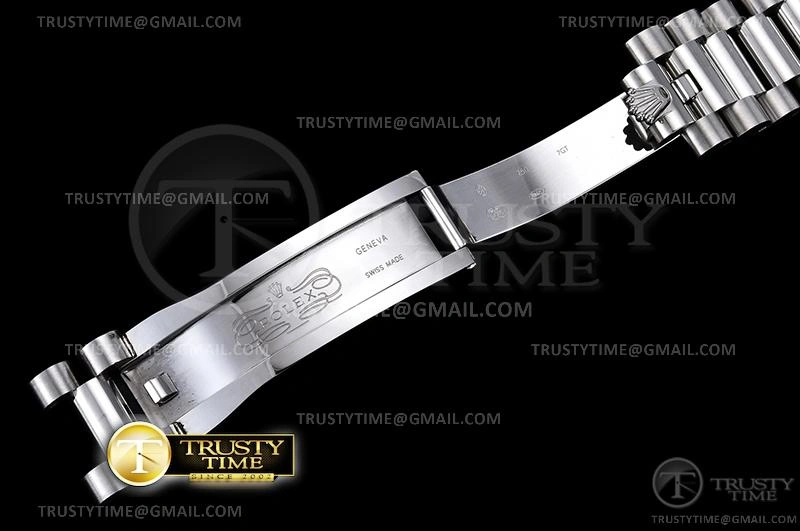 RDD0220E – DayDate 36mm Functional 700