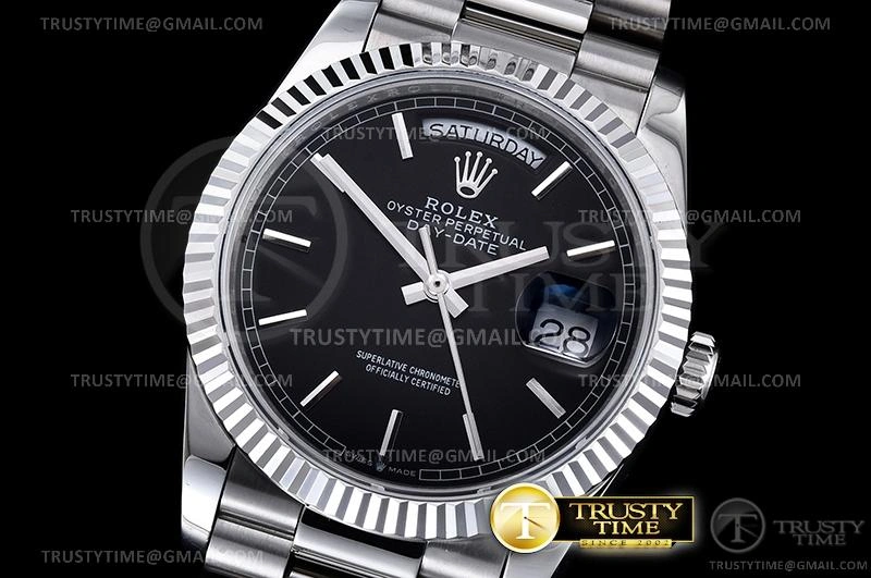 Versatile RDD0220H – DayDate 36mm 701