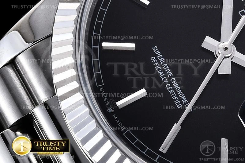 Versatile RDD0220H – DayDate 36mm 701