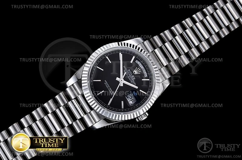 Versatile RDD0220H – DayDate 36mm 701