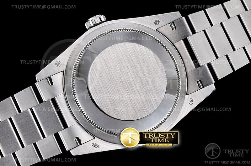 Versatile RDD0220H – DayDate 36mm 701