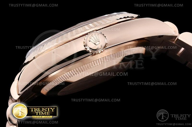 RDD0223A – DayDate 36mm Packable 702