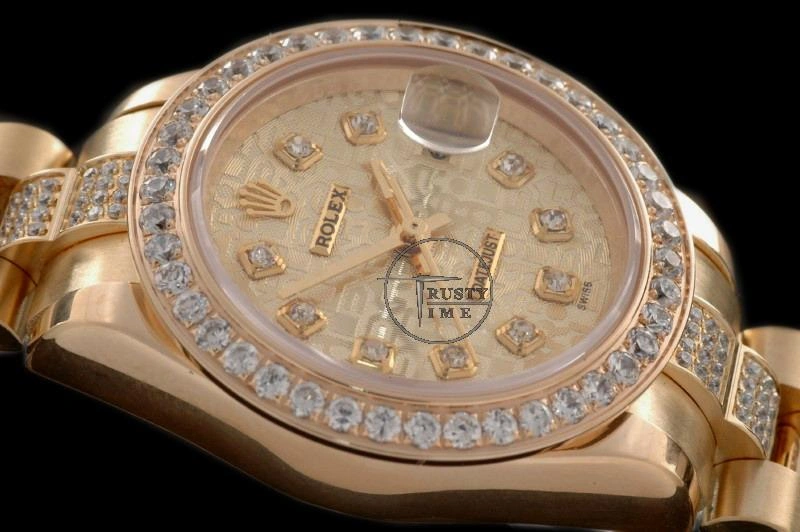 RDJLD0085 – FG FashionForward 800