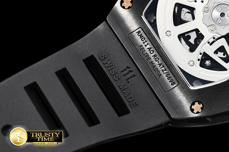 RM0170B – RM011-03 Flyback Chrono Snug 552