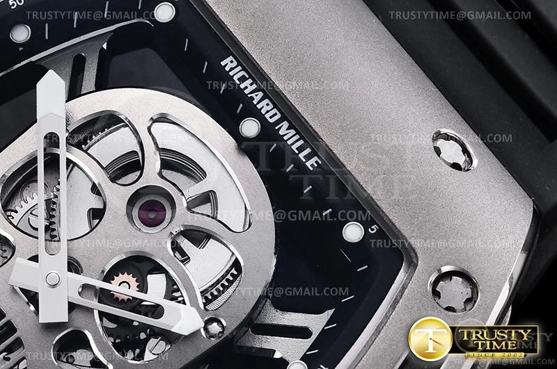 Flexible RM0185 – RM052 Skull Tourbillon 559