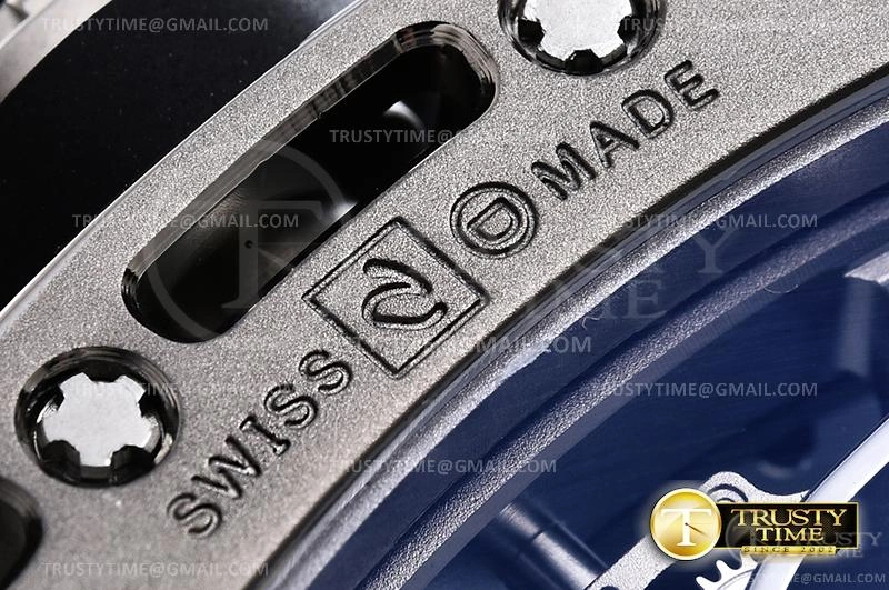 Flexible RM0185 – RM052 Skull Tourbillon 559