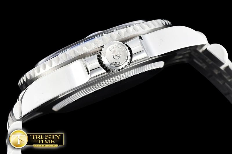 ROLGMT147B – GMT Master II Durable 979