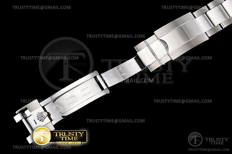 ROLGMT166 – GMT II Snug 977