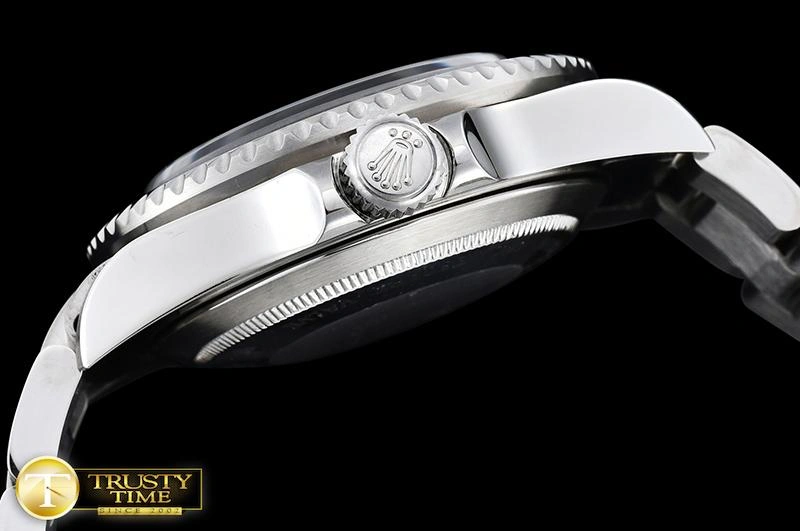 ROLSD061 – SeaDweller UrbanChic 1020