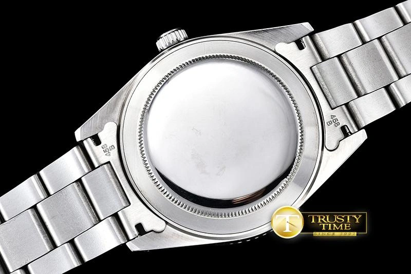 Resilient ROLSUB0186 – Vintage Sub Ref 6205 White A- 1026
