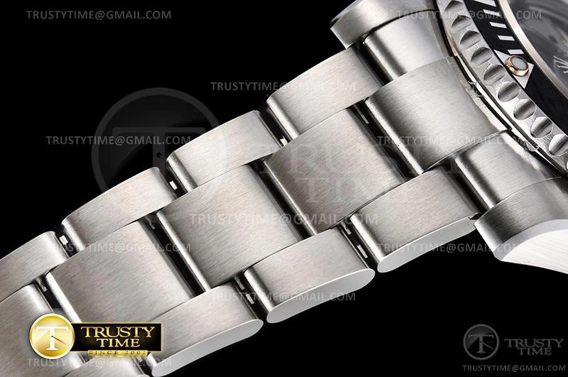 ROLSUB0295B – Submariner Compact 1043