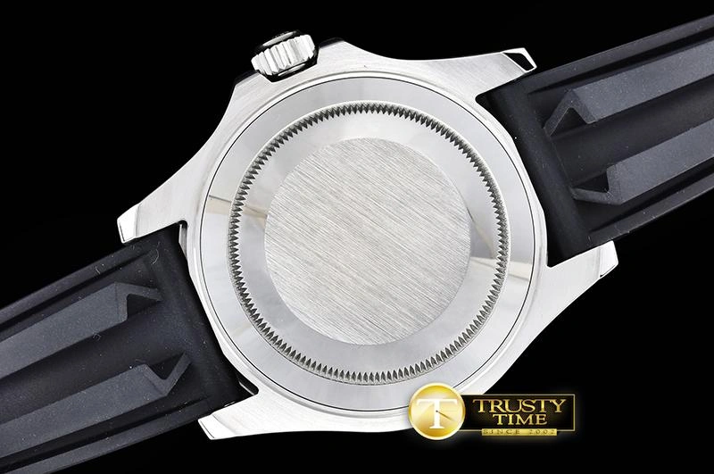 ROLYM101A – YachtMaster Seasonal 1066