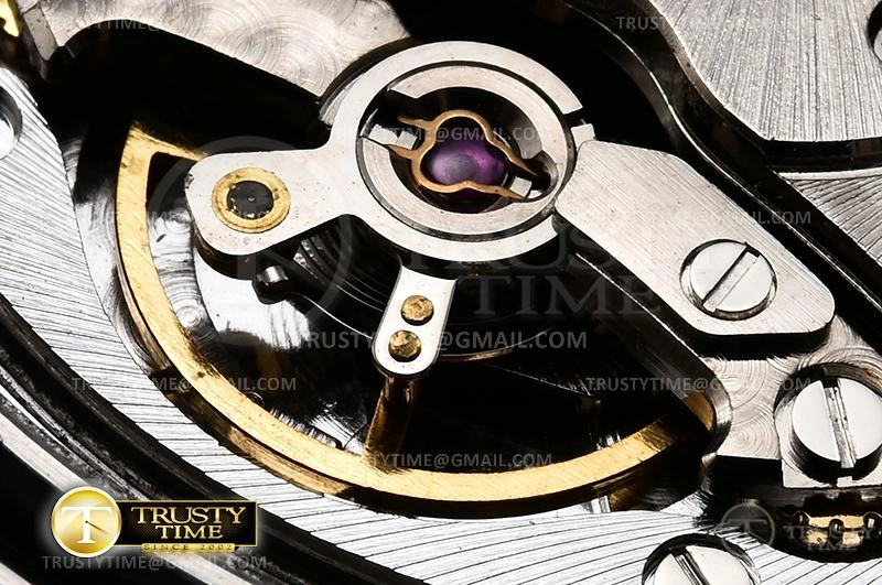 ROLYM181 – YachtMaster Unique 1077