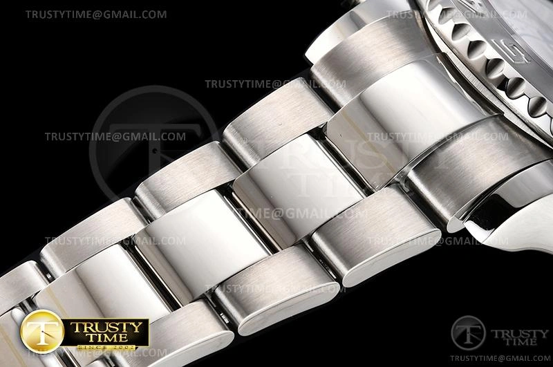 ROLYM184A – YachtMaster SmartChoice 1079