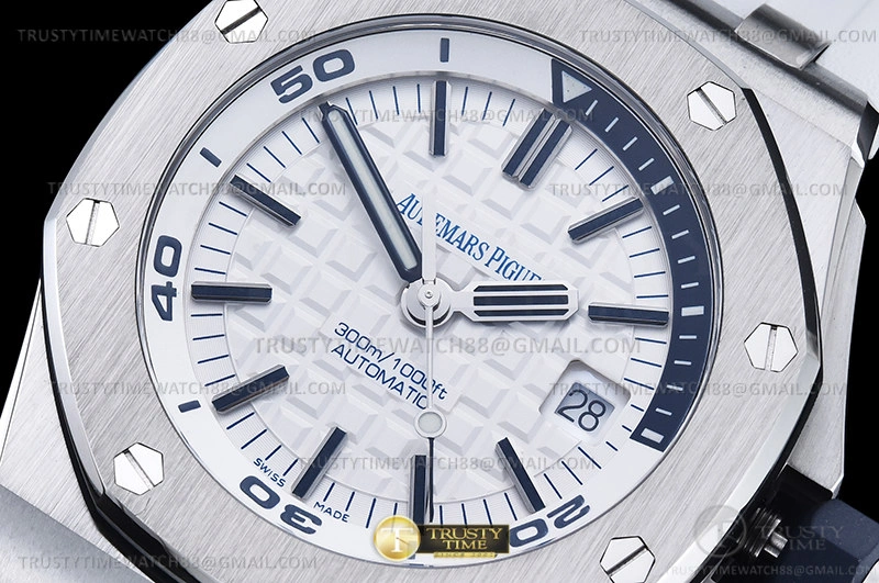 Royal Oak Diver 15707CE CER RU White APSF A QuickDry 107