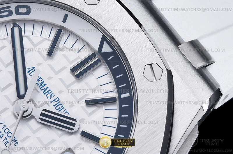 Royal Oak Diver 15707CE CER RU White APSF A QuickDry 107
