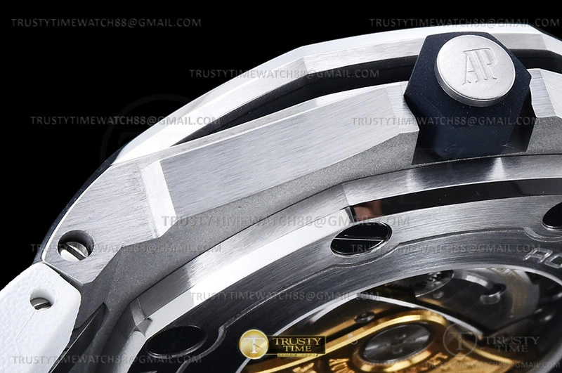 Royal Oak Diver 15707CE CER RU White APSF A QuickDry 107
