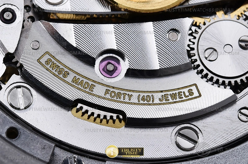 Royal Oak Diver 15707CE CER RU White APSF A QuickDry 107