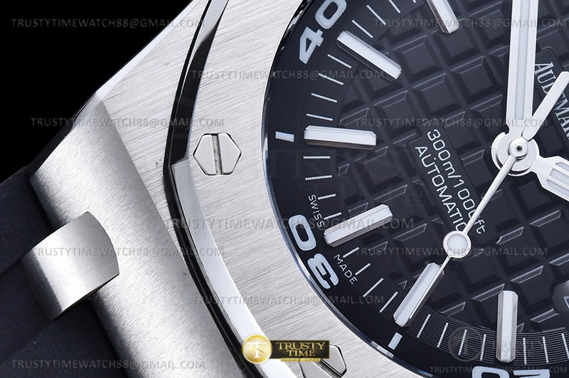 Royal Oak Offshore Diver 15703 SS RU Black APSF MY MultiPurpose 109