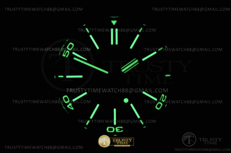 WeatherProof Royal Oak Offshore Diver 15703 SS RU ZF V2 A 112