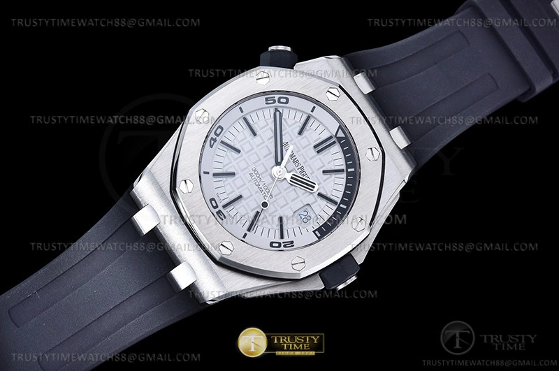 Royal Oak Offshore Diver 15710 SS RU White APSF A Popular 114