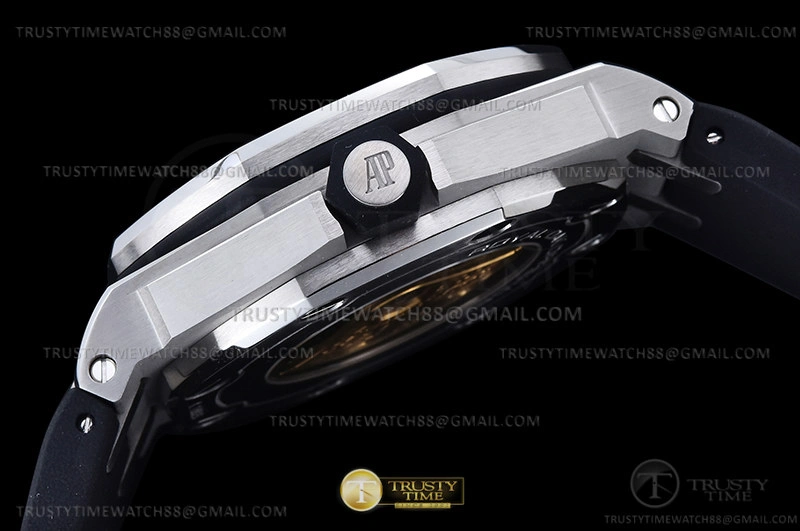 Royal Oak Offshore Diver 15710 SS RU White APSF A Popular 114