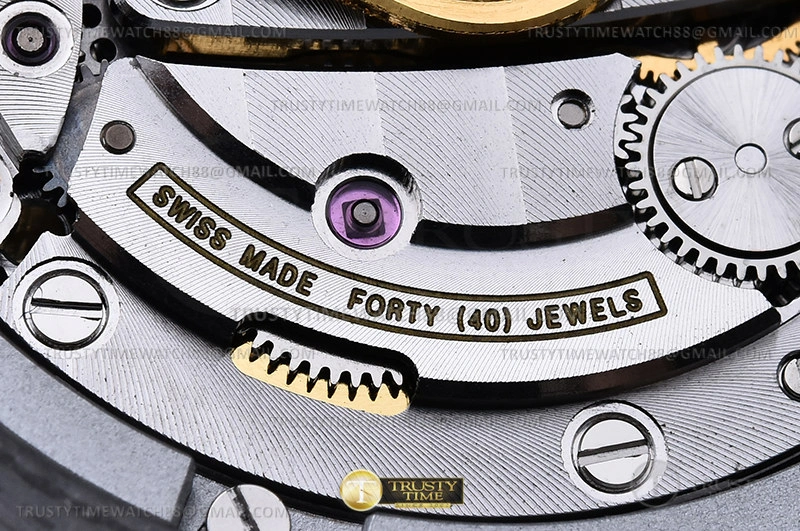 Royal Oak Offshore Diver 15710 SS RU White APSF A Popular 114