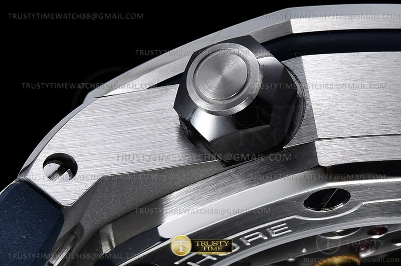 Neat Royal Oak Offshore Diver 15720 SS RU Blue APF A 115