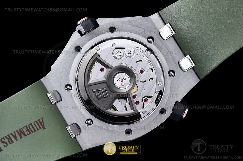 Royal Oak Offshore Diver 15720 SS RU Grn APF A HighPerformance 117