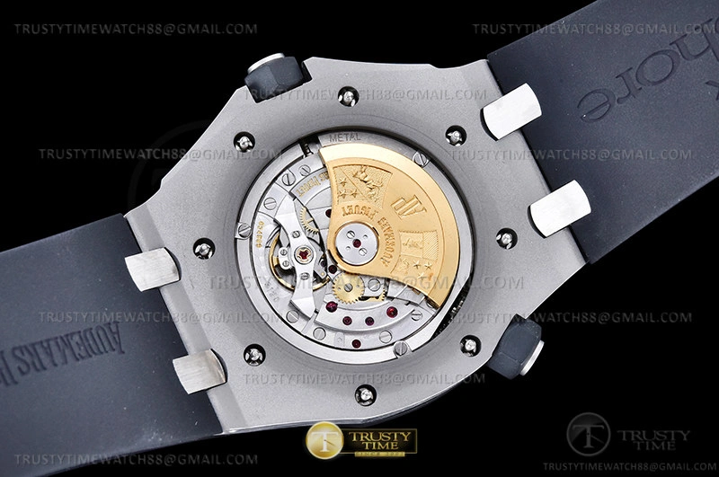 Lightweight Royal Oak Offshore Diver Dis 15710 SS RU APSF MY 119