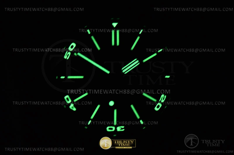 Lightweight Royal Oak Offshore Diver Dis 15710 SS RU APSF MY 119