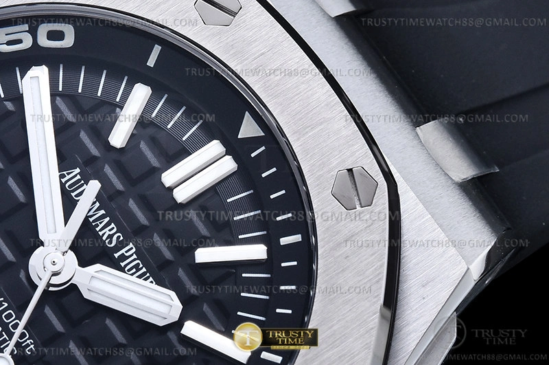 Supportive Royal Oak Offshore Diver Dis 15710 SS RU APSF V2 A 118