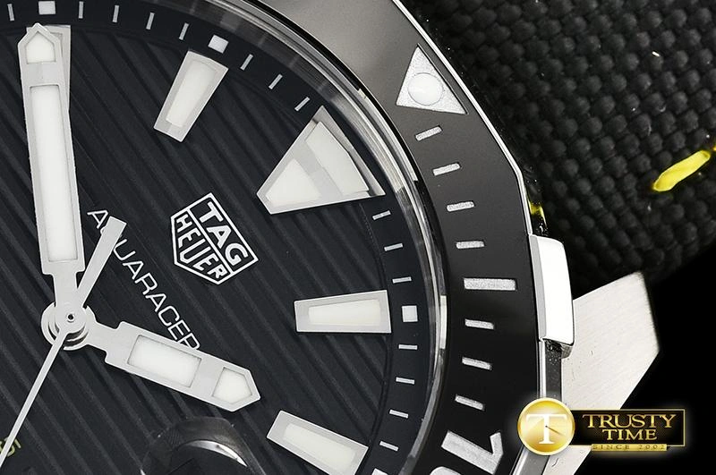 SunProtective TAG0322A – Aquaracer Caliber 1111