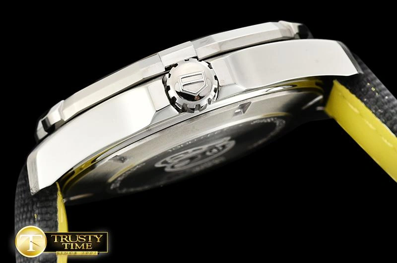 SunProtective TAG0322A – Aquaracer Caliber 1111