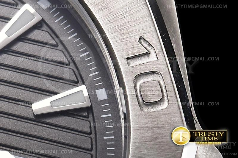 SportInspired TAG0352A – Aquaracer Caliber 1131