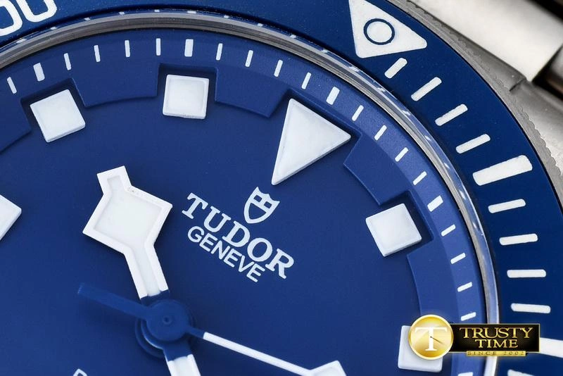 TUD023 – Pelagos Effortless 1143