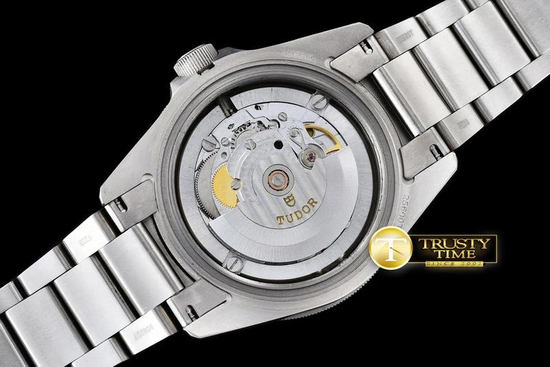 TUD023 – Pelagos Effortless 1143