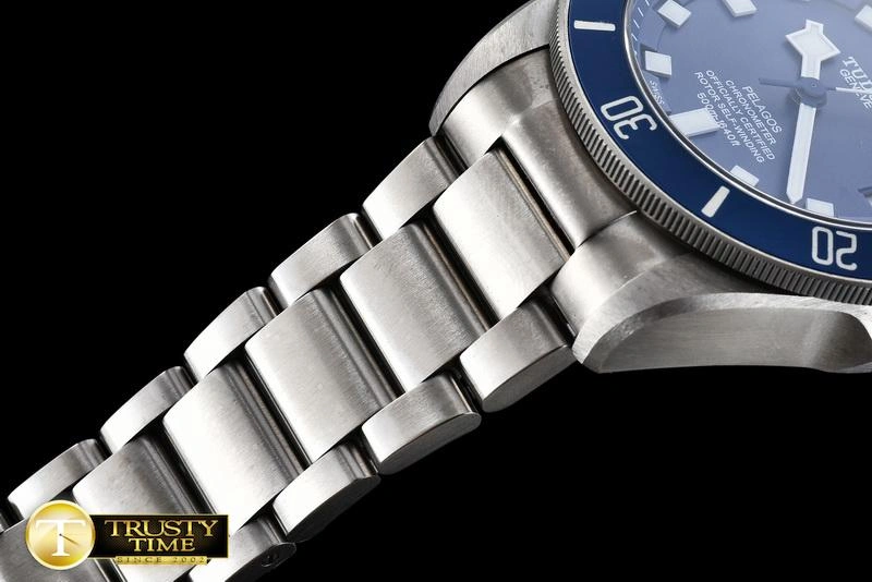TUD023 – Pelagos Effortless 1143