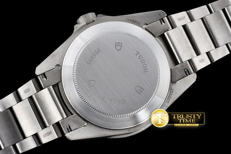 Minimalist TUD028 – Pelagos 1145