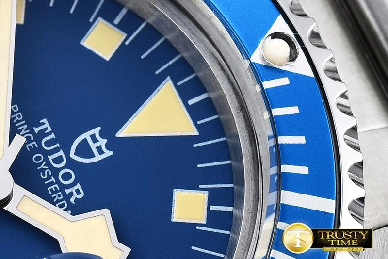 TUD032A – Submariner Breathable 1149