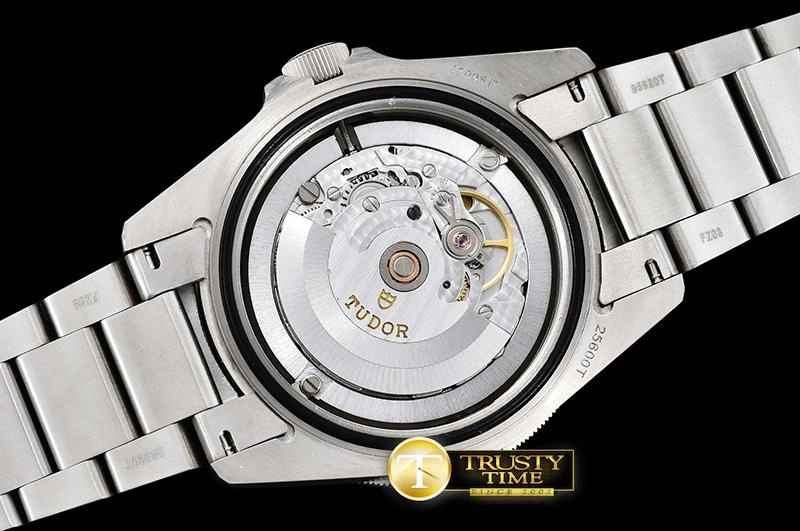 SportInspired TUD035 – 2016 Pelagos 1150