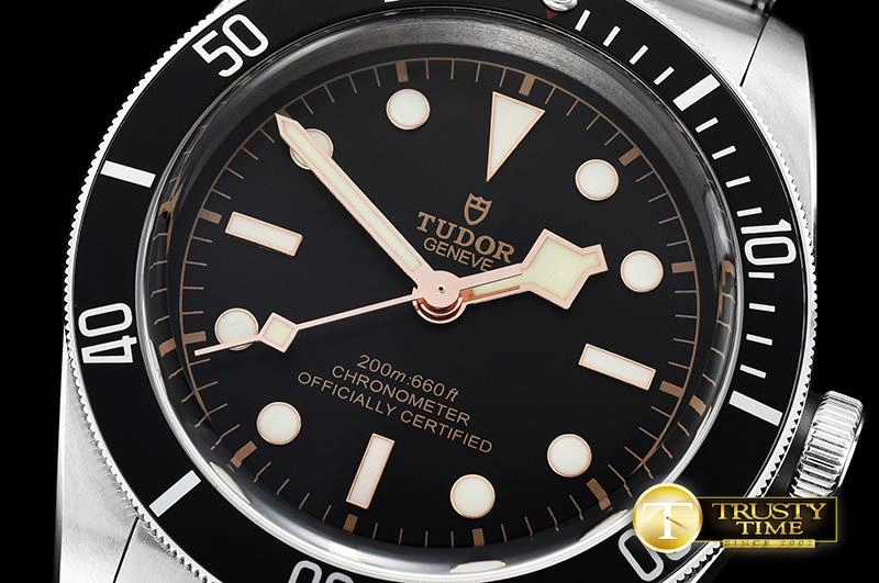 TUD045 – Heritage Black Bay WrinkleFree 1154