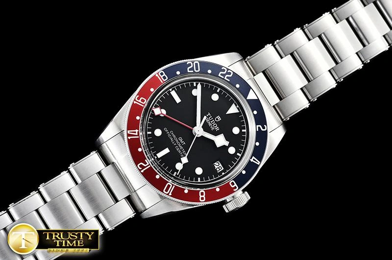 TUD060 – Black Bay Contemporary 1161