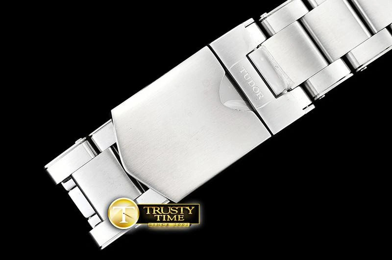 TUD060 – Black Bay Contemporary 1161