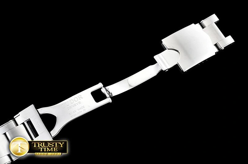 TUD060 – Black Bay Contemporary 1161